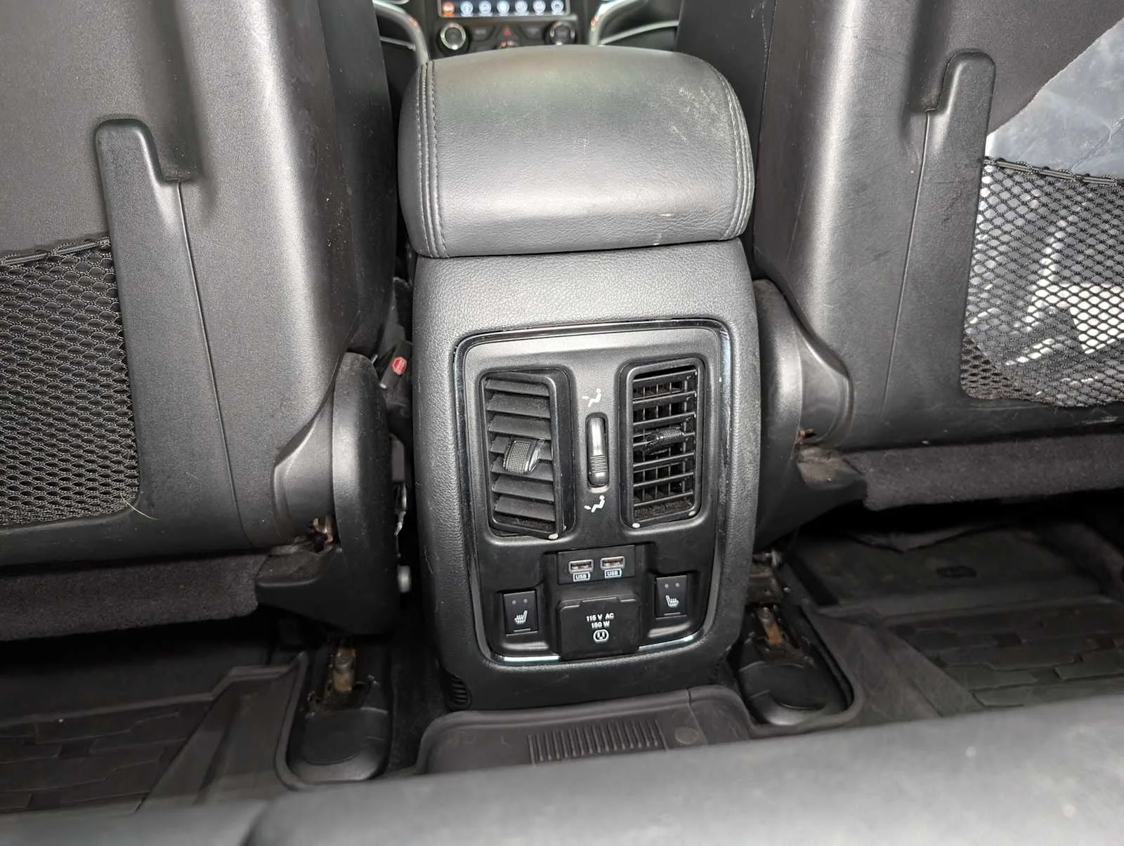 Used 2018 Ivory Tri-Coat Pearl Jeep Summit image 21
