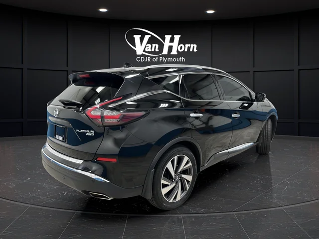 Used 2020 Super Black Metallic Nissan Platinum image 7