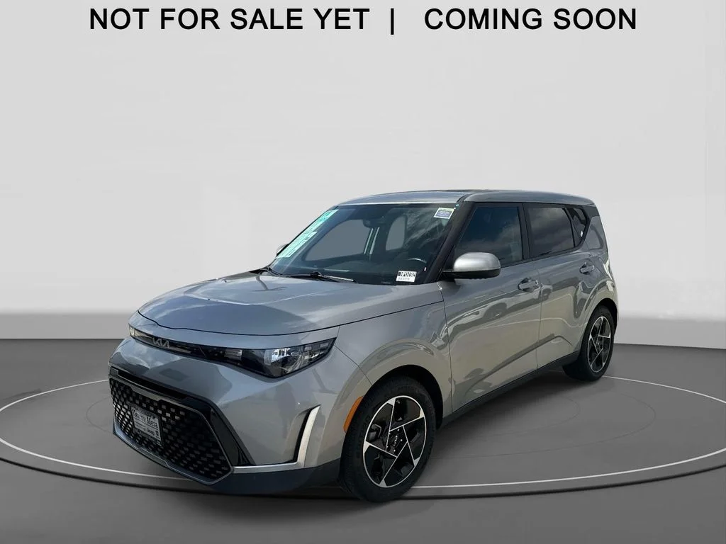 2023 Kia Soul 2.0L EX 6 IVT's photo