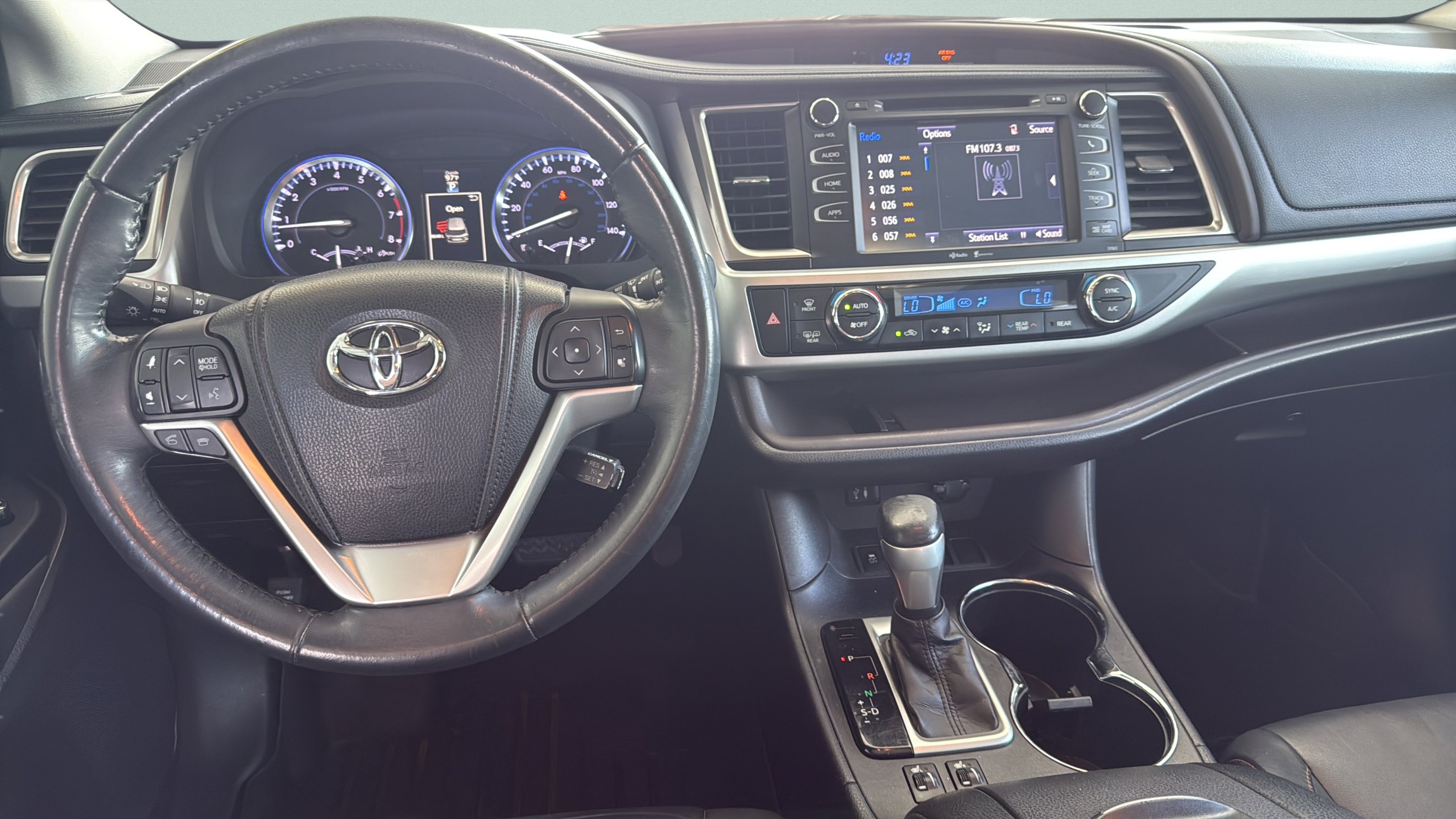 Used 2014 Attitude Black Metallic Toyota XLE image 26
