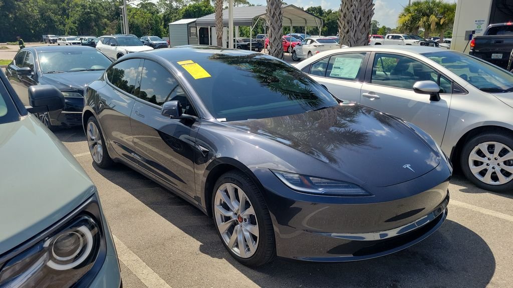 Used 2025 Tesla Model 3 Long Range with VIN 5YJ3E1EA6SF052291 for sale in Bradenton, FL