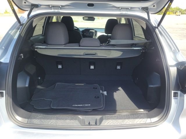 Used 2025 Silver Subaru Base image 7
