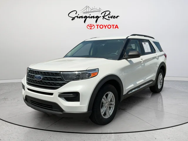 Used 2022 White Ford XLT image 3