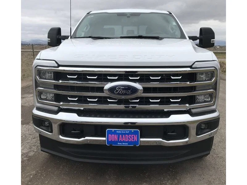 New 2026 OXFORD WHITE Ford LARIAT image 2