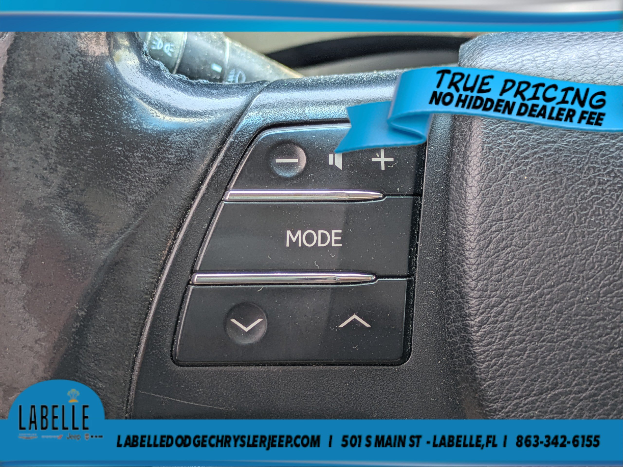 Used 2011 Black Lexus  image 22