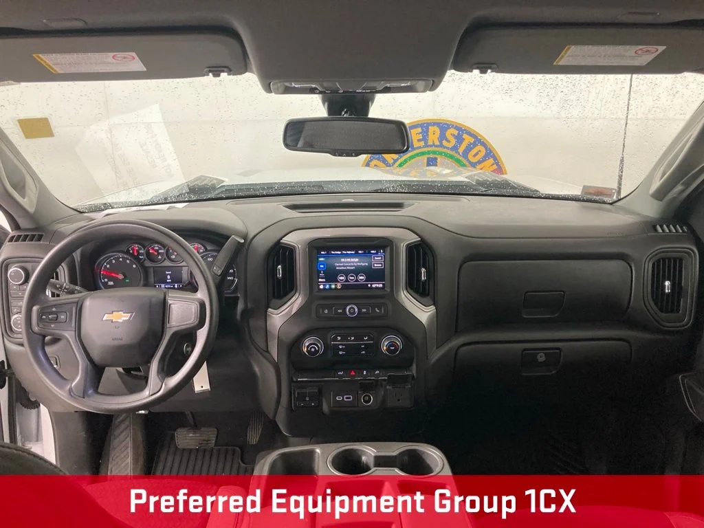 Used 2023 White Chevrolet Custom image 6
