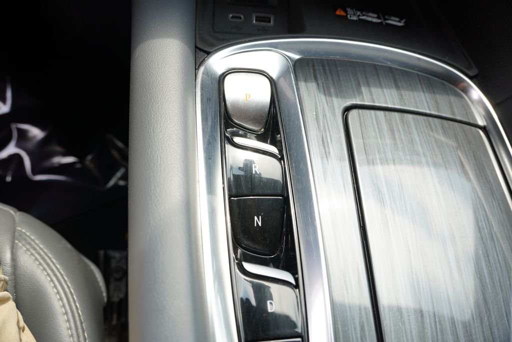 Used 2022 Summit White Buick Premium Group image 34