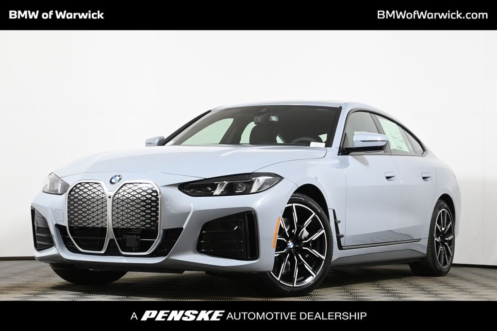Used 2026 Gray BMW xDrive40 image 1
