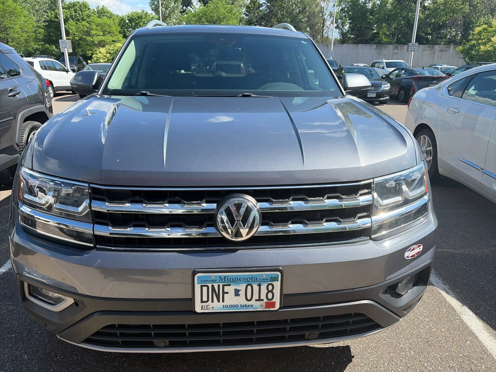 Used 2019 Platinum Gray Metallic Volkswagen 3.6L V6 SEL image 2