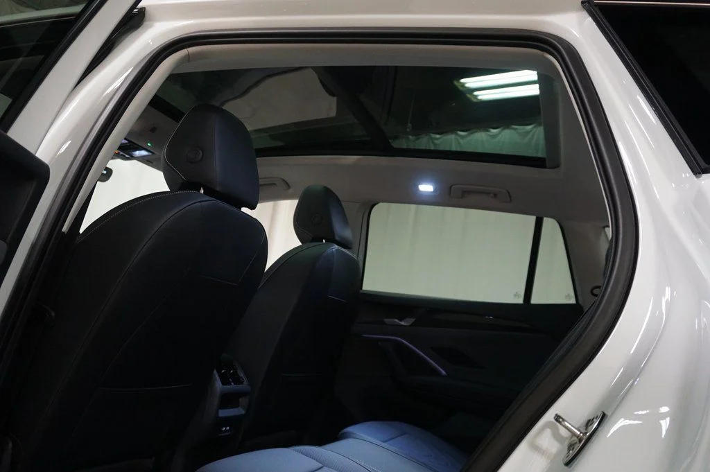 New 2026 Pure White Volkswagen SE image 27