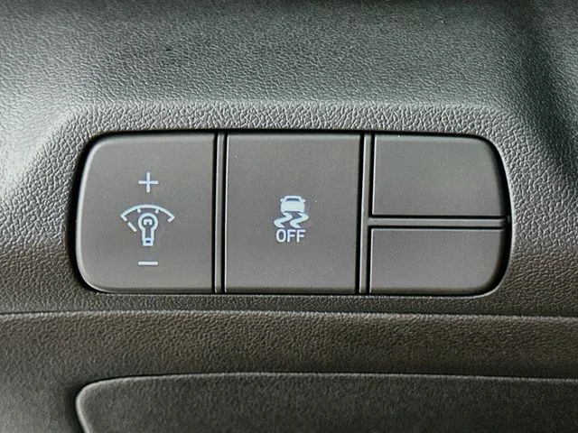 New 2026 Hyundai ELANTRA SEL Sport