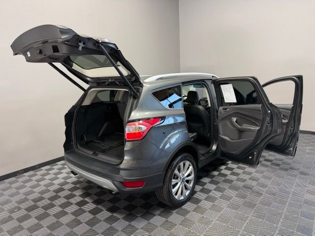 Used 2018 Magnetic Ford Titanium image 28
