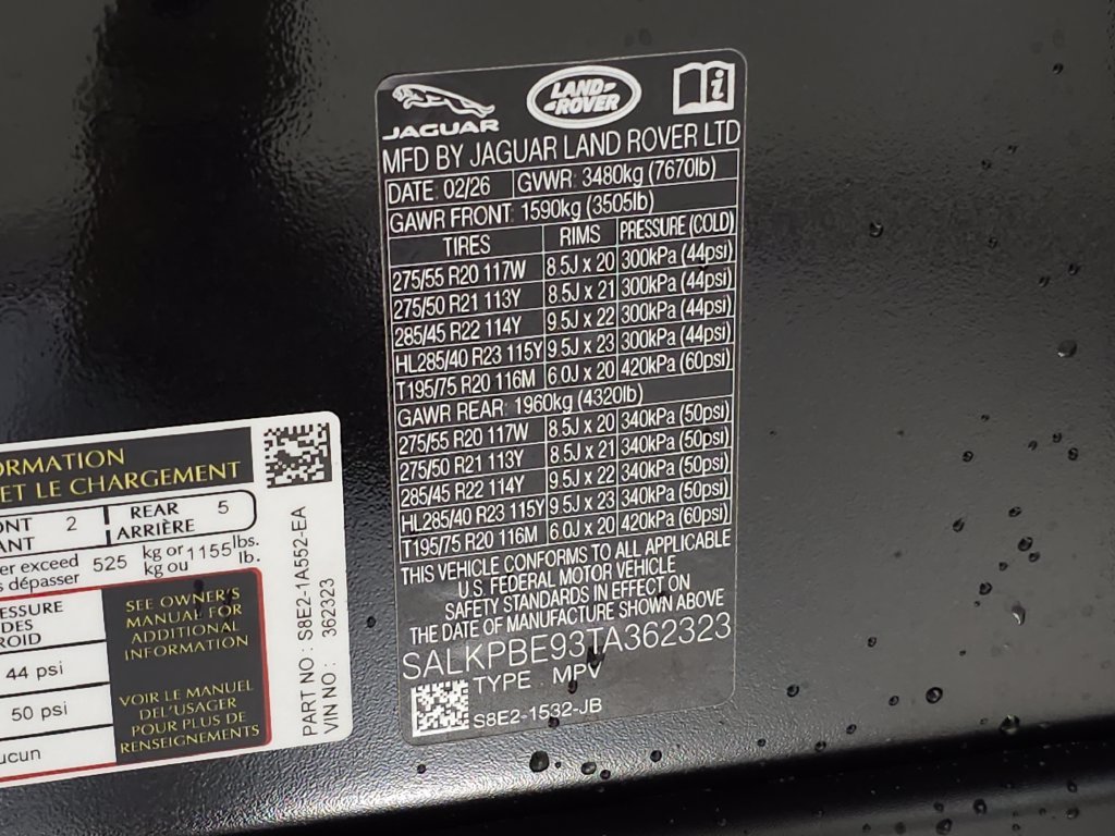New 2026 Santorini Black Land Rover SE image 41