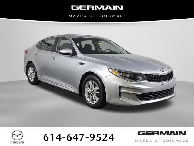Used 2016 Silver Kia LX image 5