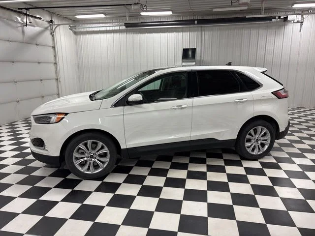 2023 Ford Edge Titanium AWD's photo
