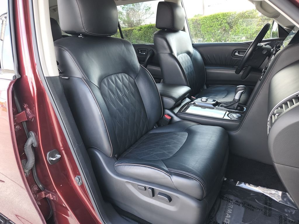 Used 2022 Red Nissan Platinum image 16