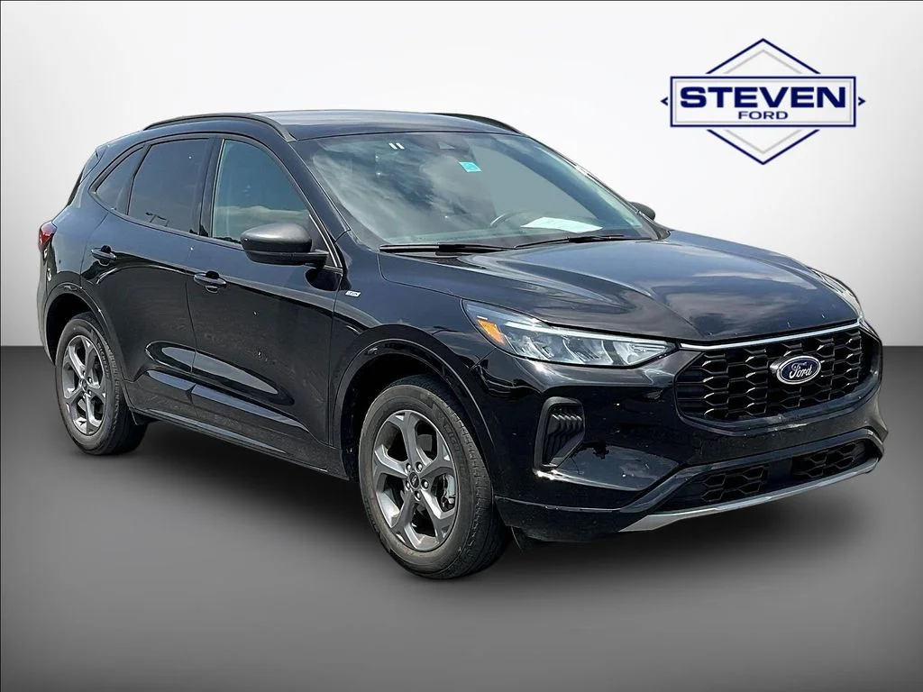 2024 Ford Escape ST-Line AWD's photo