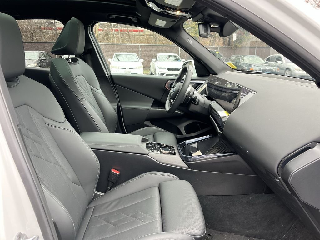 2025 BMW X3 30 - Photo 23