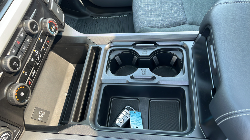 New 2026 Avalanche Ford F-350® XLT image 19