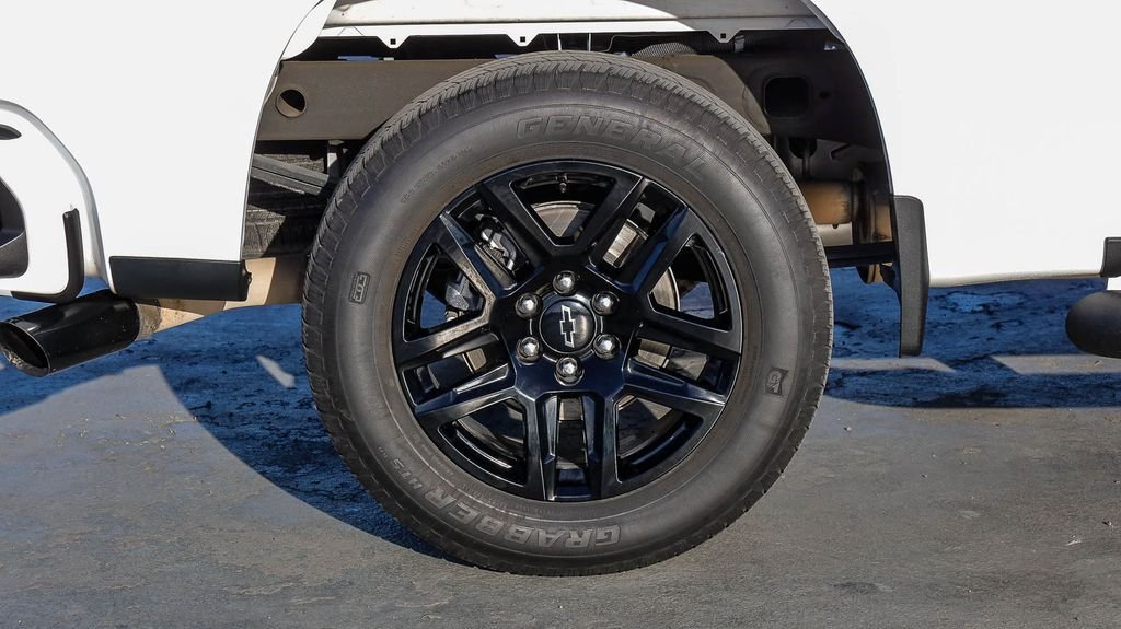 Used 2023 Summit White Chevrolet Custom image 12