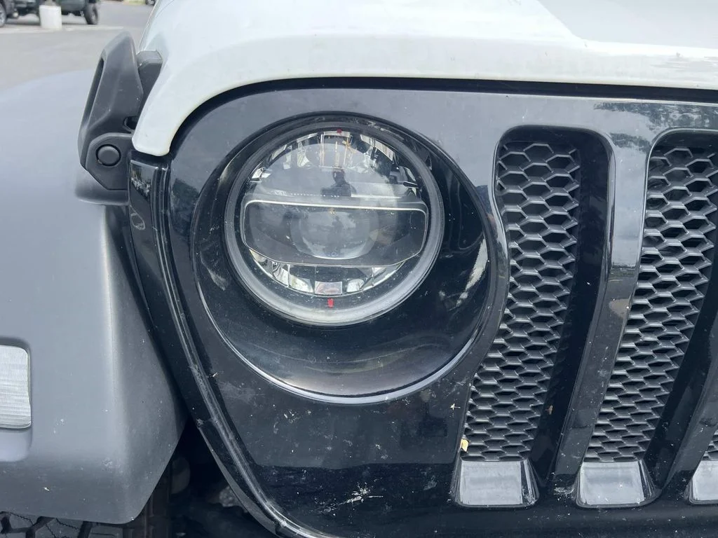 Used 2021 White Jeep Unlimited Willys image 6