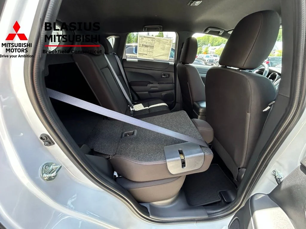 New 2025 White Mitsubishi 2.0 Trail Edition image 82