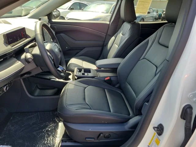 New 2026 Star White Metallic Tri-coat Ford Premium image 17