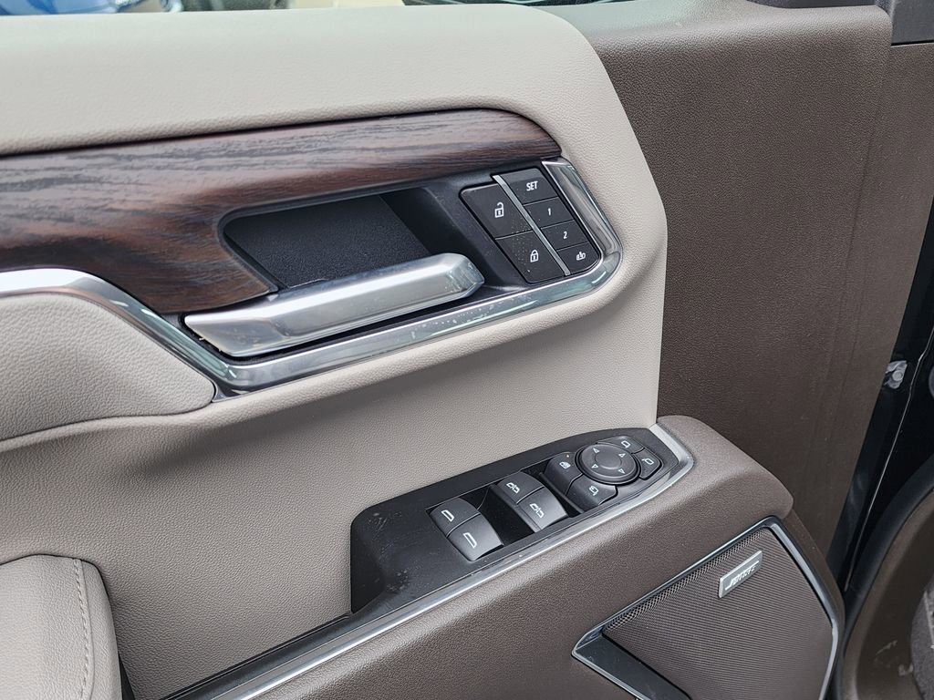 2026 GMC Sierra 1500 SLT - Photo 15