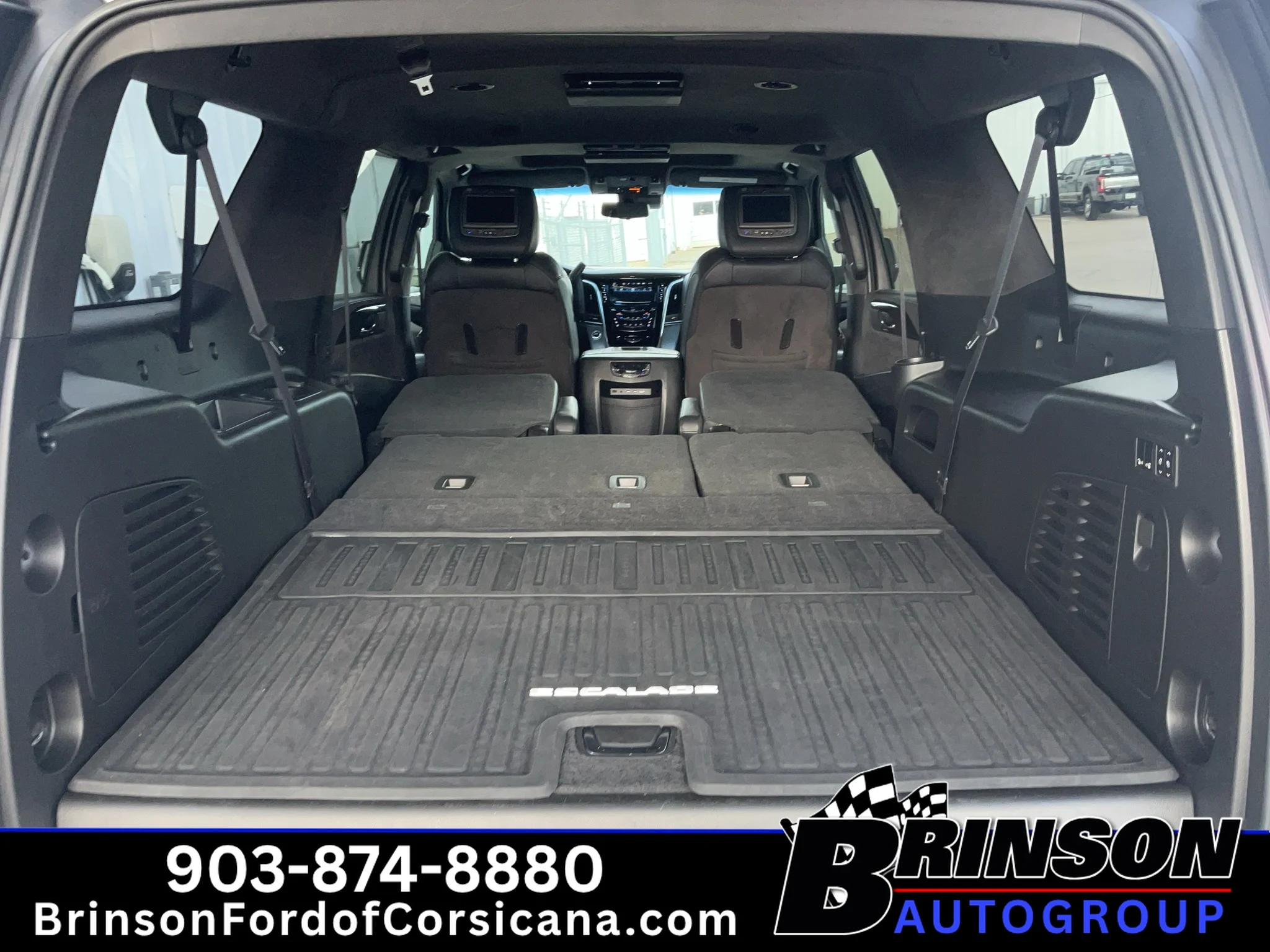 Used 2018 Radiant Silver Metallic Cadillac Platinum image 11