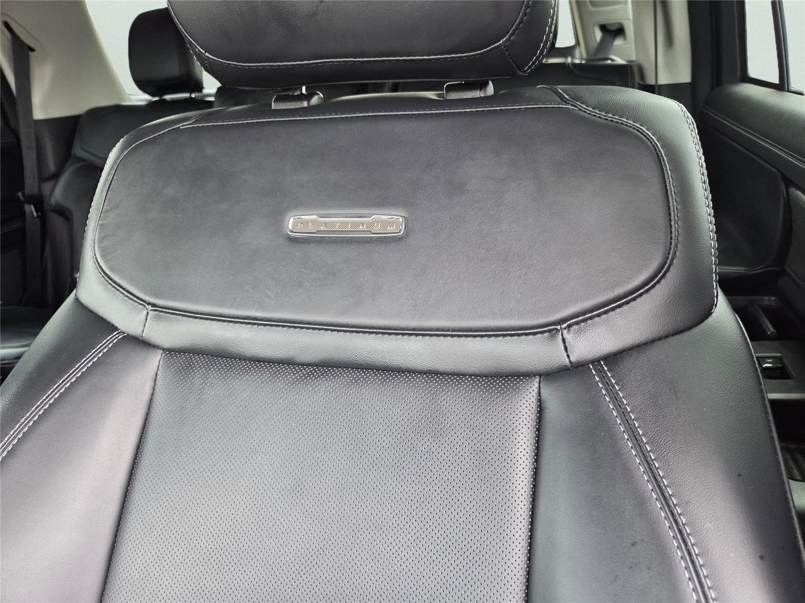 Used 2025 Stone Blue Ford Platinum image 18