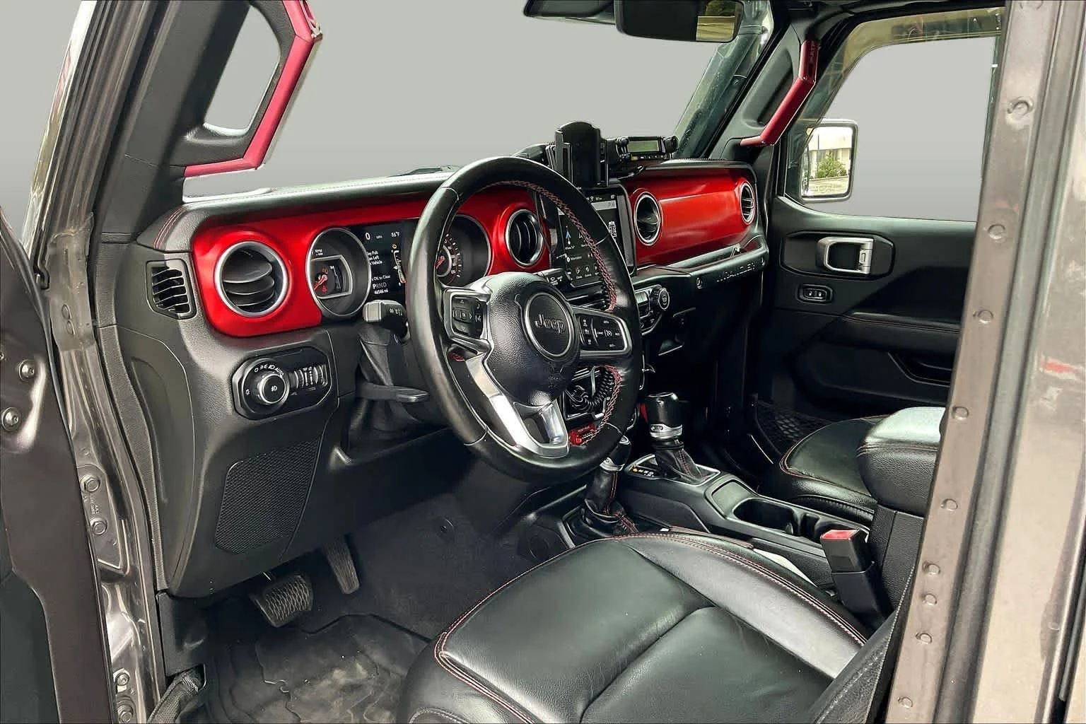Used 2020 Granite Crystal Metallic Clearcoat Jeep Rubicon image 18