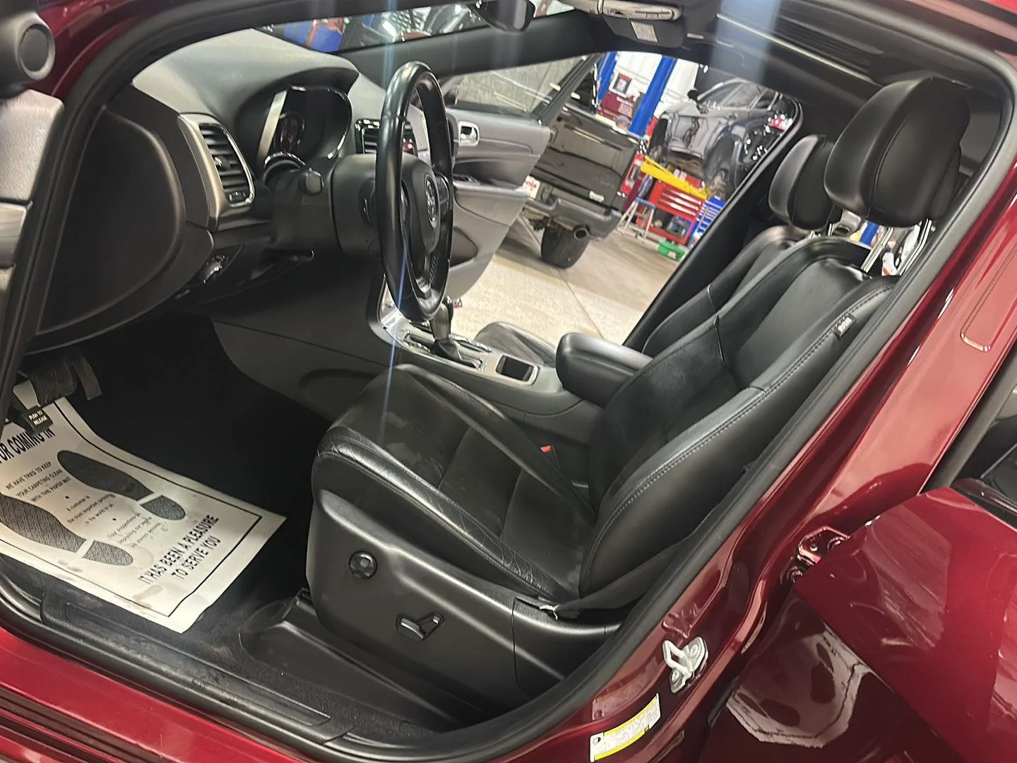 Used 2020 Velvet Red Pearlcoat Jeep Altitude image 15