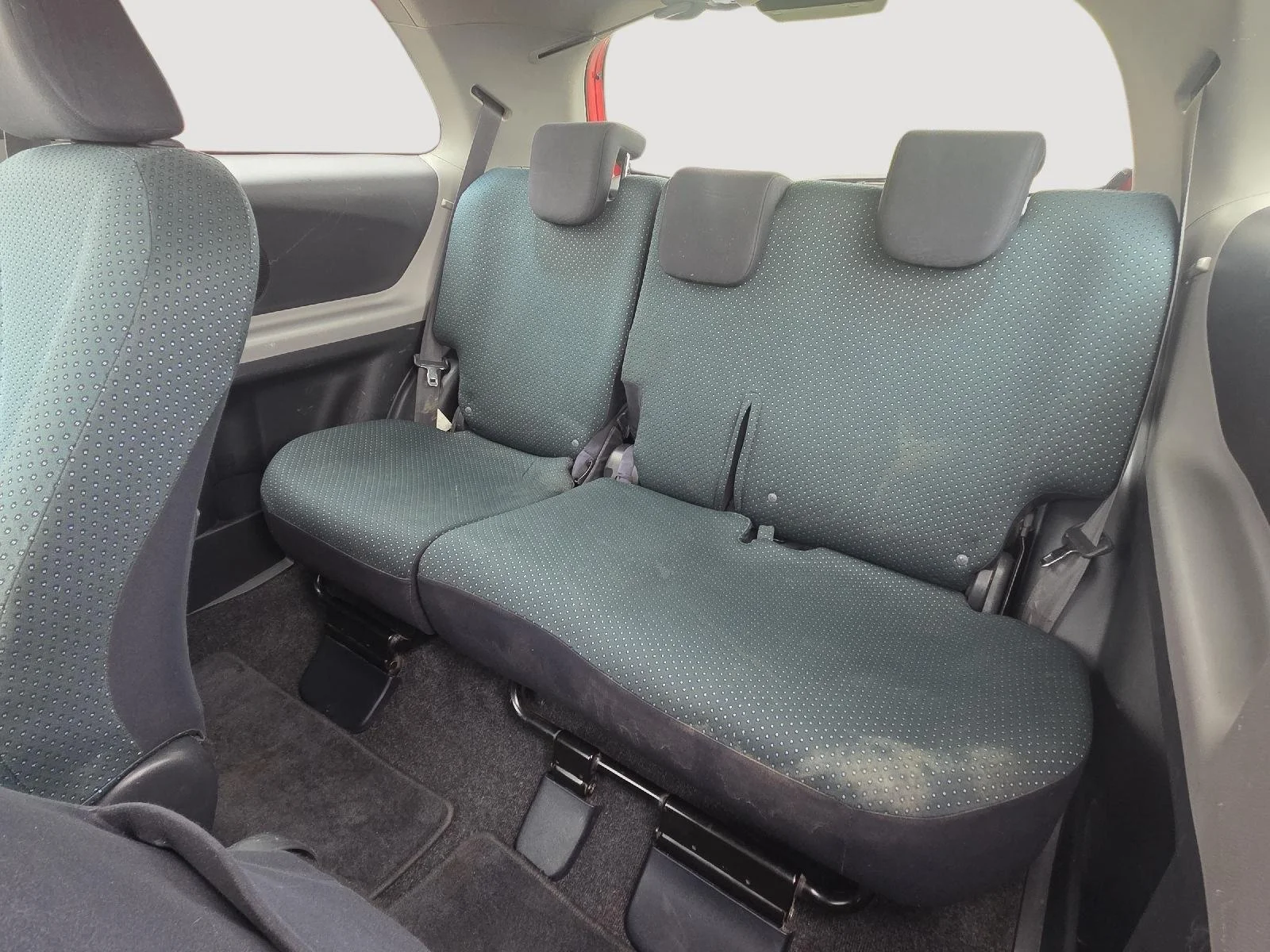 Used 2007 Absolutely Red Toyota Base image 17