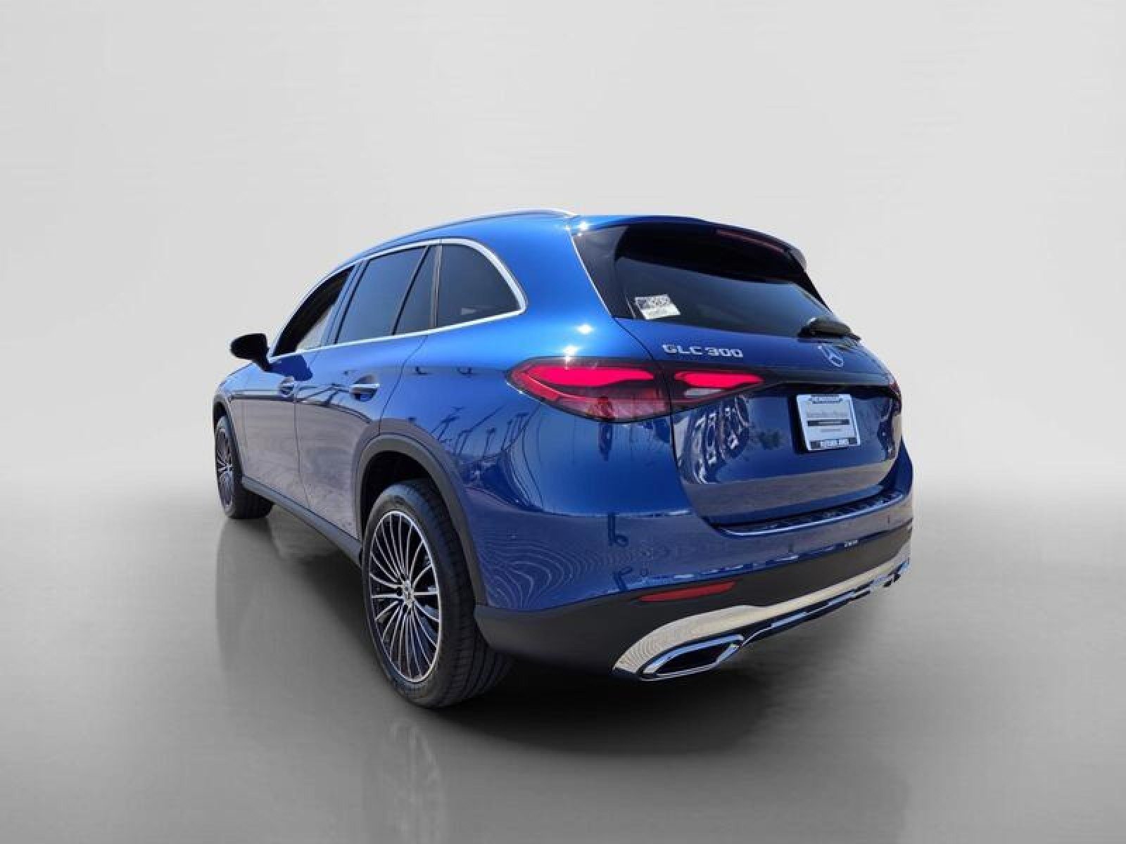 New 2026 Starling Blue Metallic Mercedes-Benz GLC 300 SUV image 3