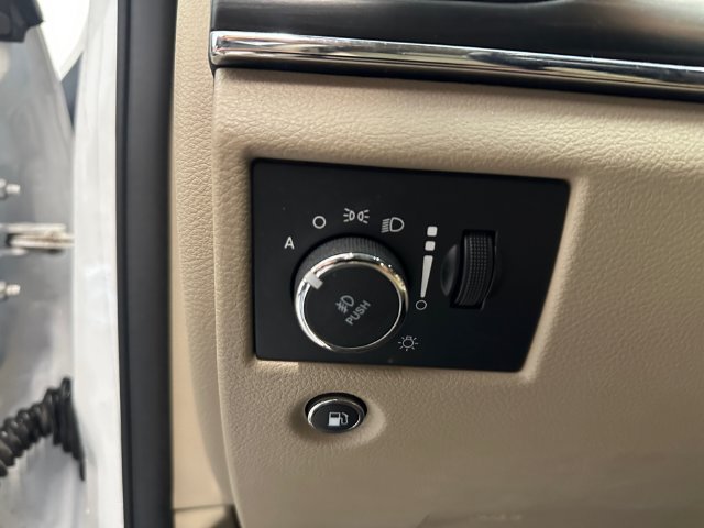 Used 2020 White Jeep Limited image 27
