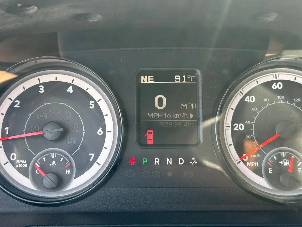 Used 2019 Granite Crystal Metallic Ram  image 20