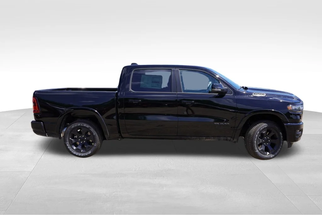 New 2026 Diamond Black Crystal Pearl-Coat Exterior Paint RAM Big Horn image 2