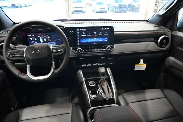 2026 Chevrolet Colorado Z71 - Photo 14