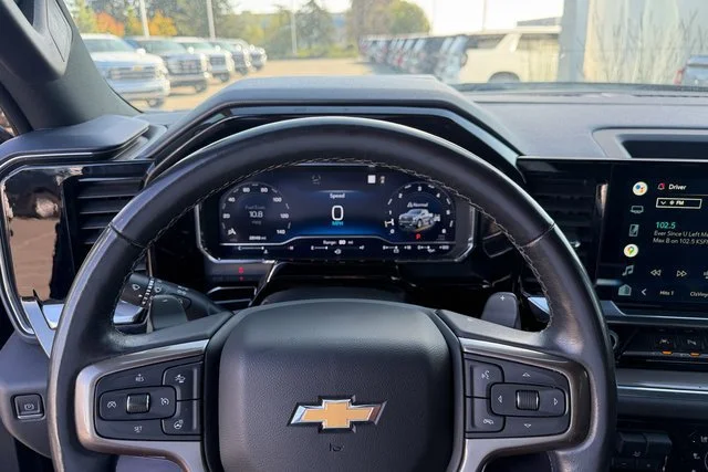 Used 2022 NORTHSKY BLUE METALLIC Chevrolet High Country image 16