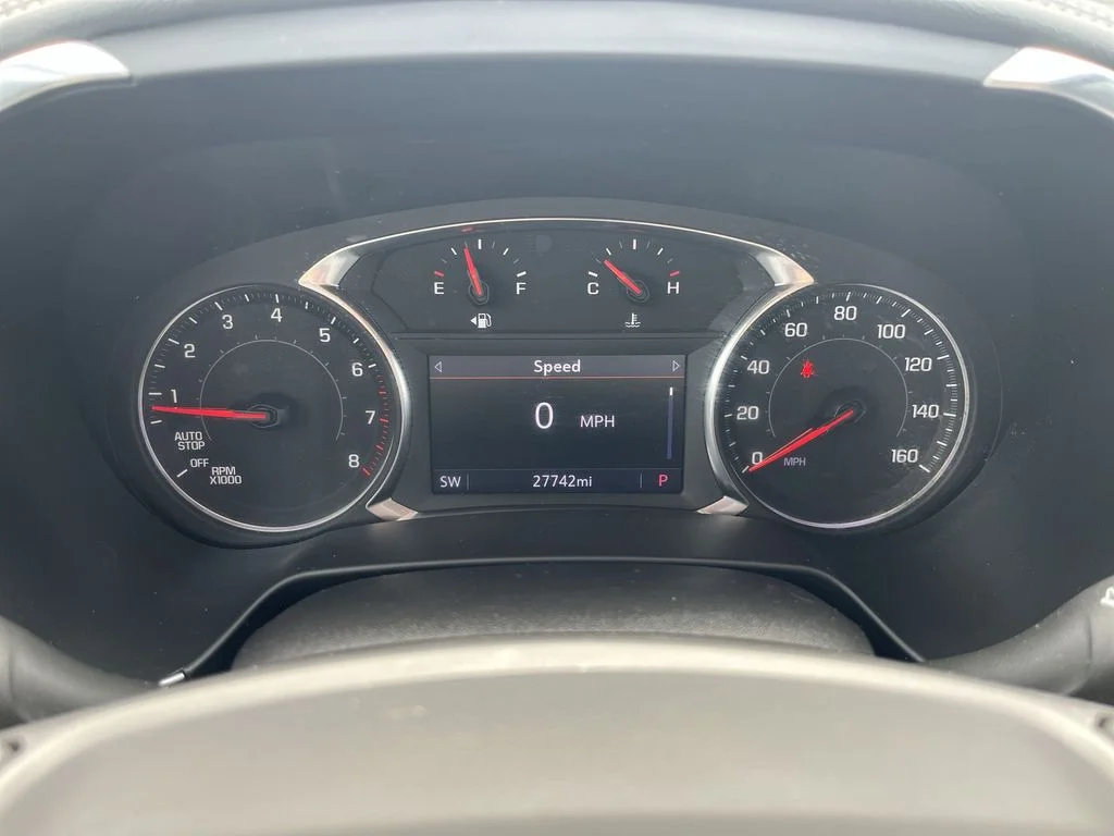 Used 2023 White Chevrolet LT image 15