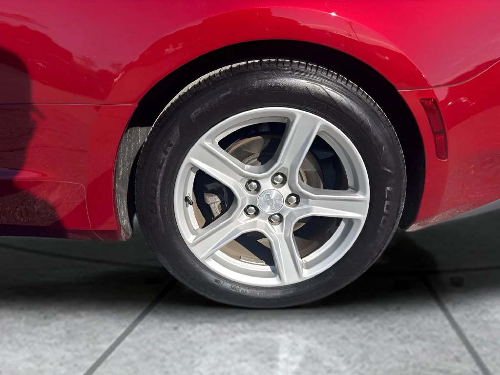 Used 2017 Red Chevrolet 1LT image 22