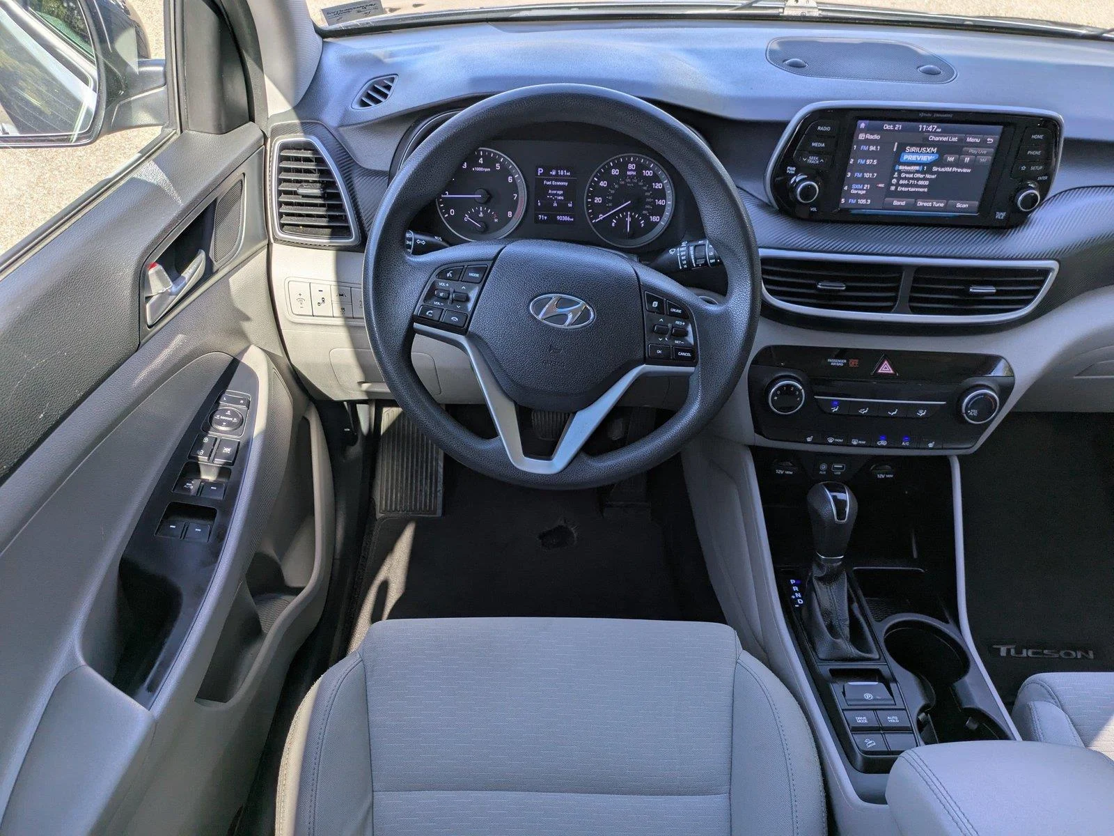 Used 2019 Coliseum Gray Hyundai Value image 16