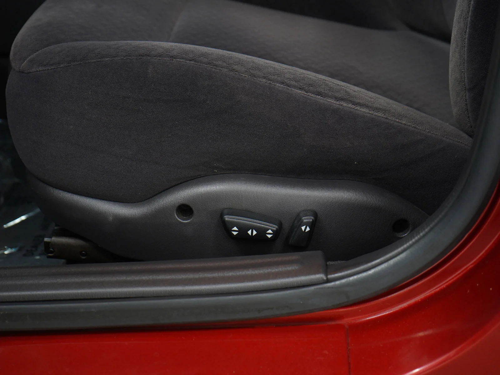 Used 2000 Inferno Red Tinted Pearlcoat Dodge Base image 20