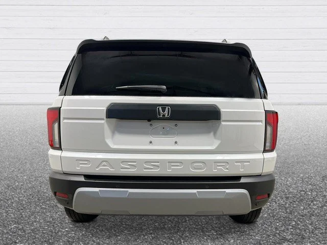 New 2026 Platinum White Pearl Honda RTL image 5