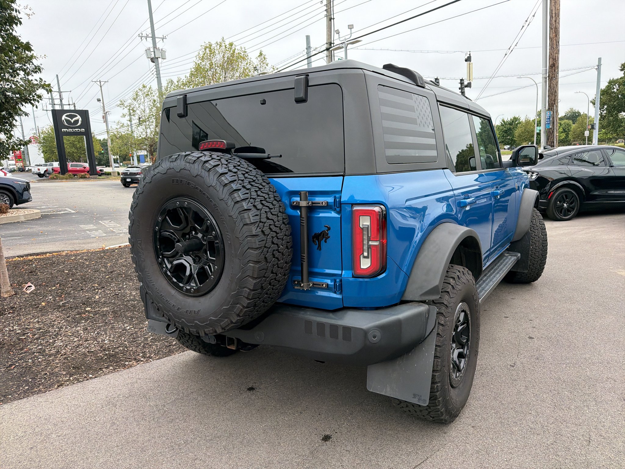 Used 2021 Velocity Blue Metallic Ford Wildtrak image 6