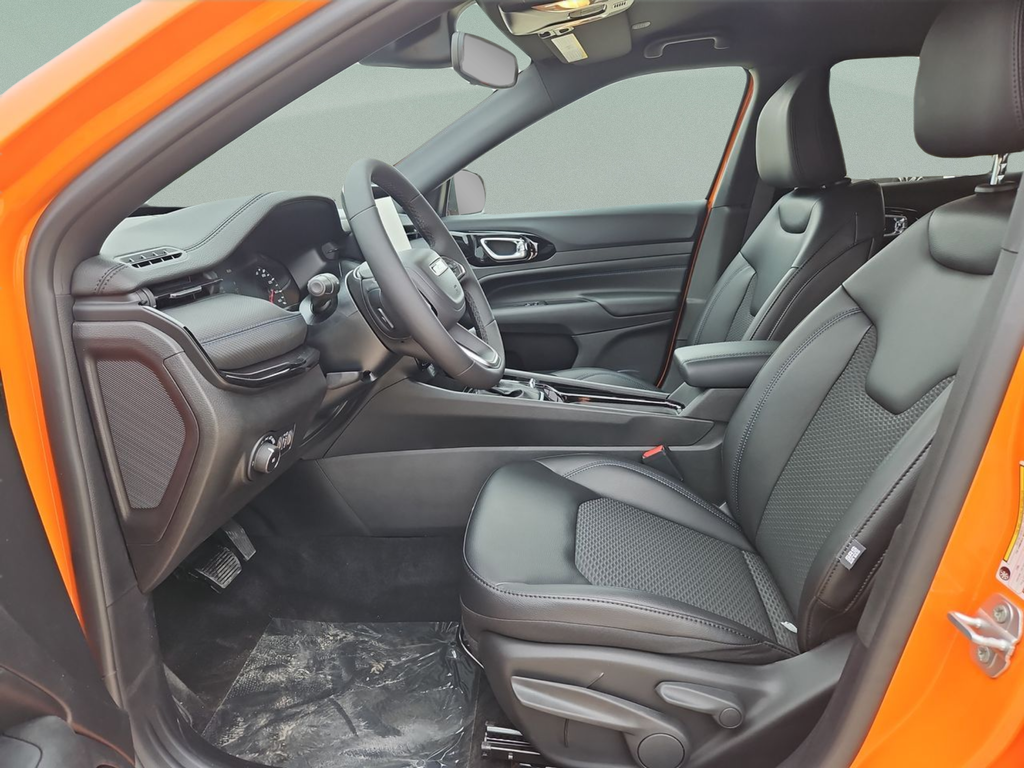 New 2026 Joose Exterior Paint Jeep Latitude image 25