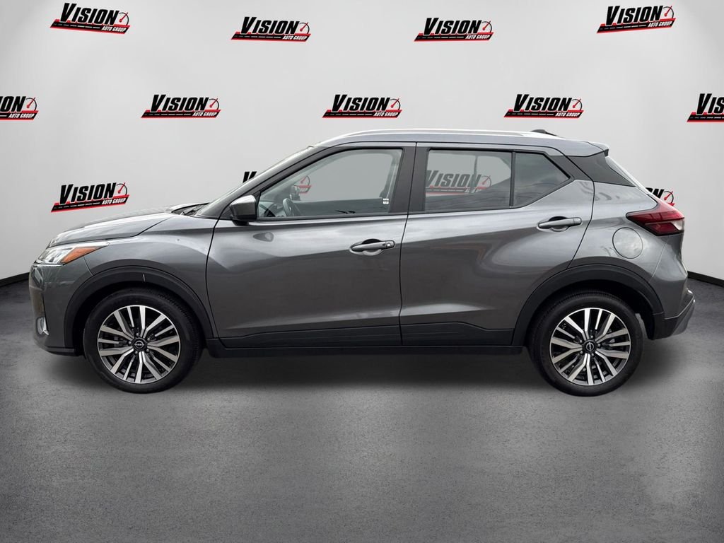 Used 2024 Gray Nissan SV image 8