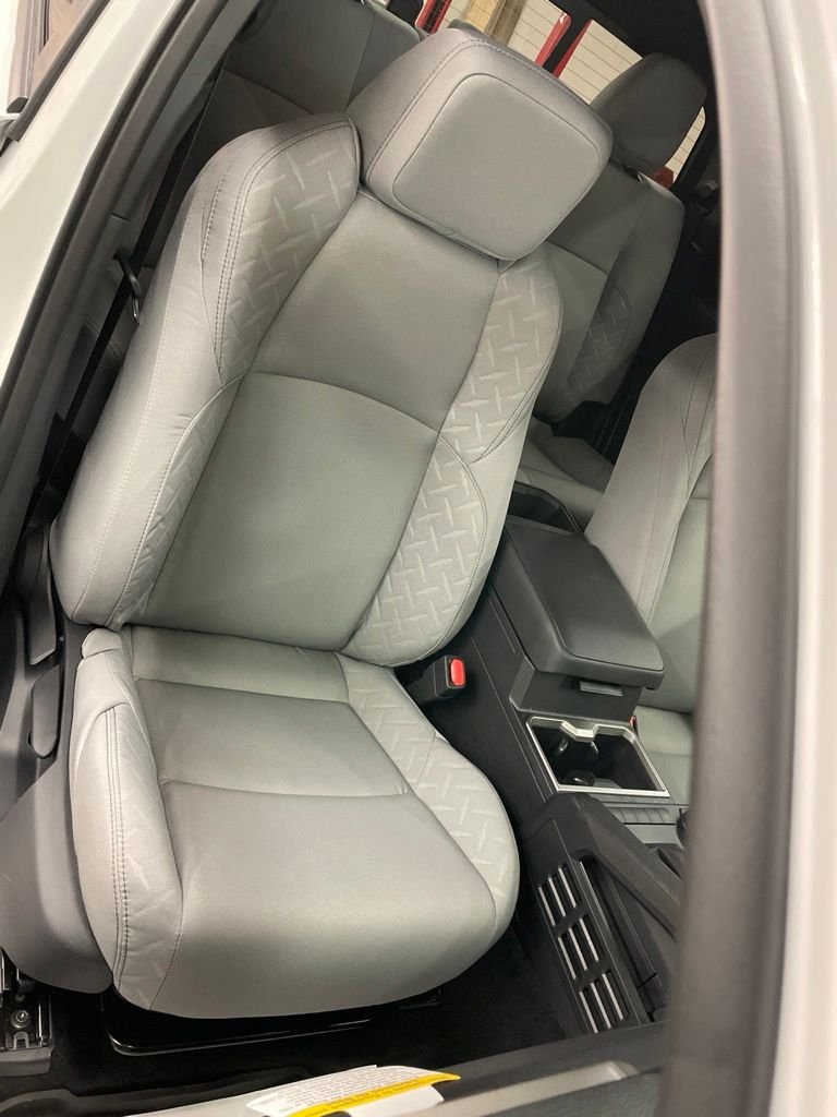 2026 Toyota Tacoma SR5 - Photo 27