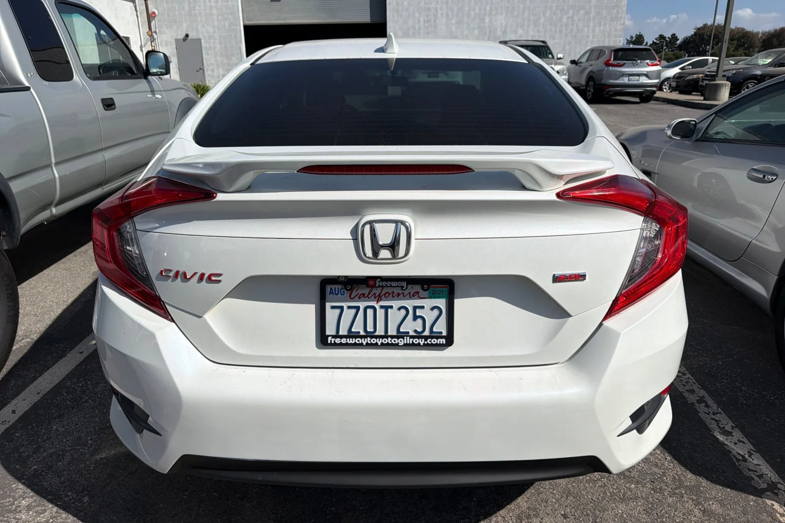 Used 2017  Honda EX image 6