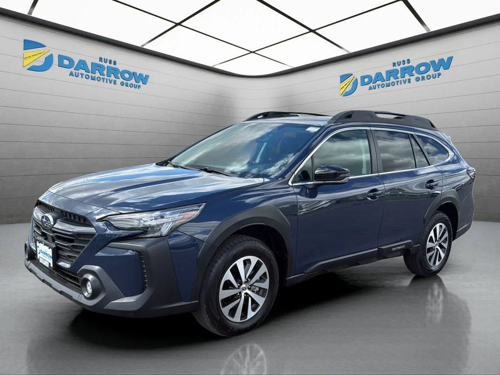 2025 Subaru Outback Premium's photo